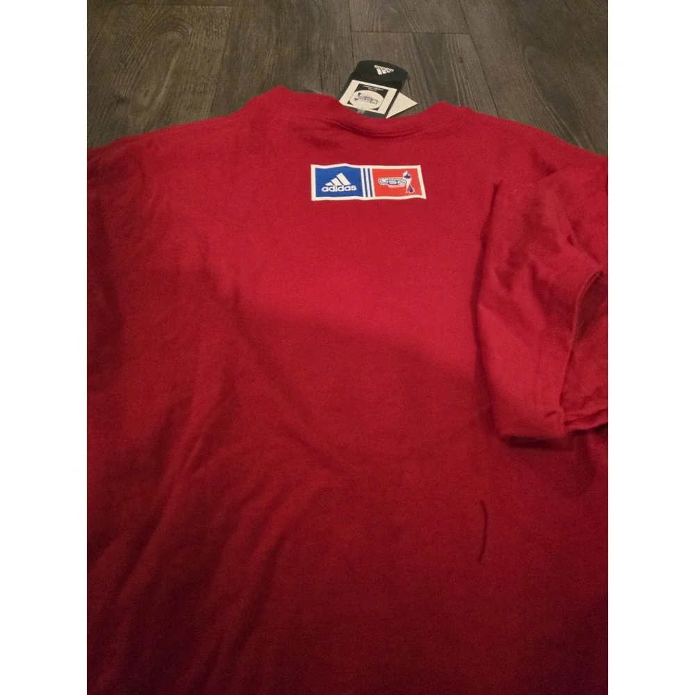 adidas FIFA Women's World Cup Graphic Logo T-Shirt Red XL Crew Neck